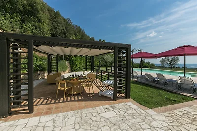 Appartamento con piscina a 1 ora da Roma