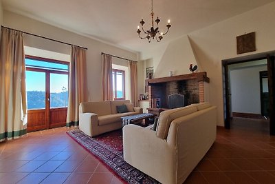 Detached Villa in San Gimignano with Swimming...