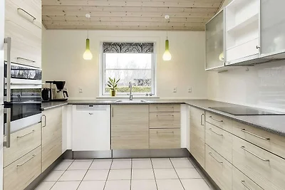 8 Personen Ferienhaus in Væggerløse-By Traum