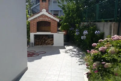 Apartment Ivica - Three Bedroom Apartment wit...