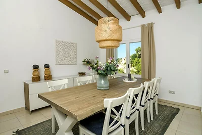 Villa im Ibiza-Stil in Moraira mit privatem...