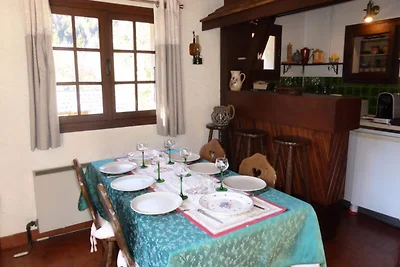 Weihnachtsmann-Chalet f�r acht Personen