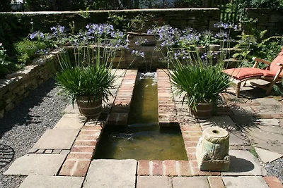 Jacob's Ladder, Tüschenbonnen Estate