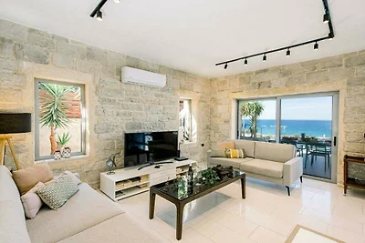 Villa in Sfinari with swimming pool