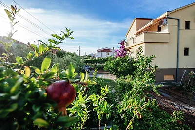 Schöne Ferienwohnung in Biograd na Moru mit...