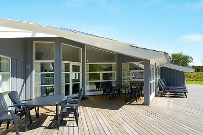 Modernes Refugium mit Sauna -- By Traum...