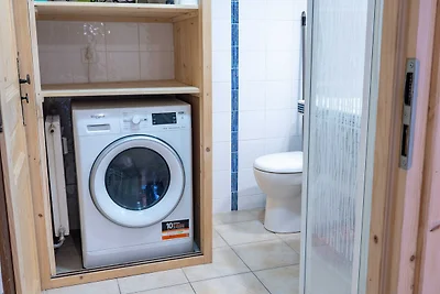 1BDR/4P appartement met balkon en parkeerplaa...