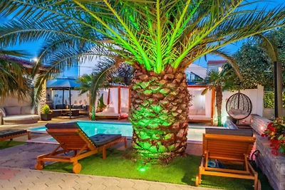 Bračić Premium Apartments with Outdoor Pool a...