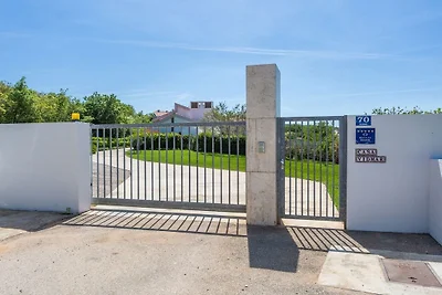 Casa Vidmar mit beheiztem Pool