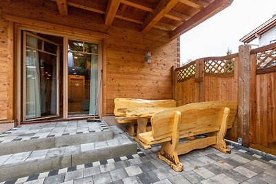 Traditionelles Holz-Chalet mit Sauna in...