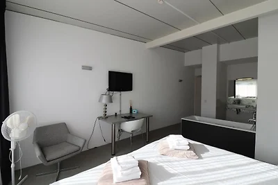 Geräumige Gruppenunterkunft in Teuge mit...