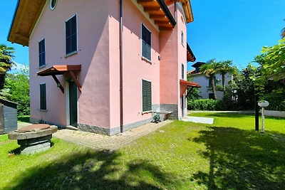 Elegante Villa mit privatem...