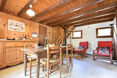 Gemütliches Chalet mit Fluss
