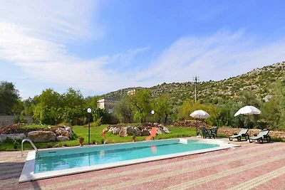 Casa vacanze con piscina privata, Floridia