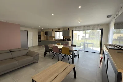 Geräumige Villa in Serignan für 8 Gäste