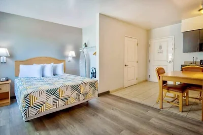Studio 6 Bakersfield_1 Queen Bed | Nmsk,