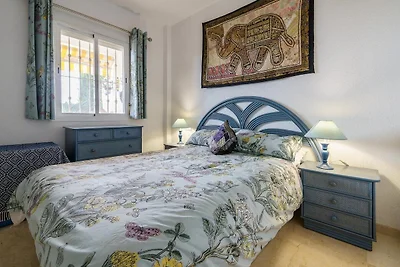 Appartement met tuin en gemeenschappelijk...