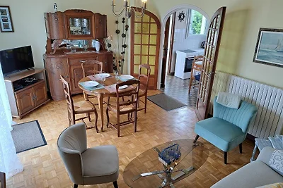 Casa vacanze vicino alla spiaggia di sabbia a...