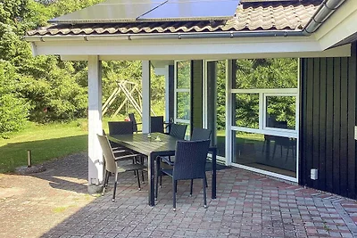 12 Personen Ferienhaus in Væggerløse-By Traum