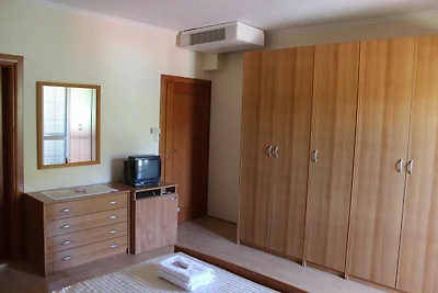 Guest House Villa Anggela - Triple room with ...