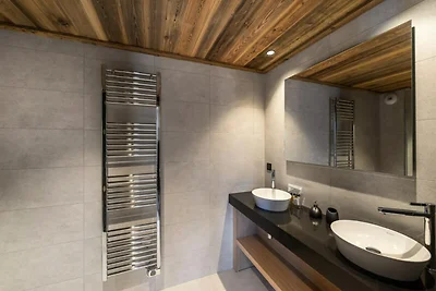 Apartment in Courchevel mit direktem Zugang z...