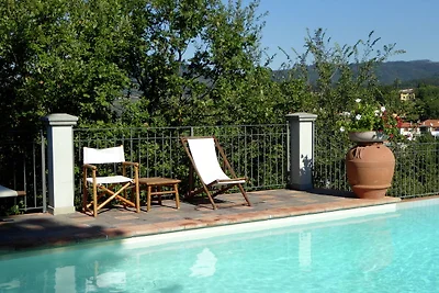 Ferienhaus in Montecarelli mit Pool