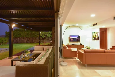 Villa mit Privatpool im Golfresort bei...