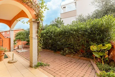 Mit Garten, Parkplatz und Klimaanlage