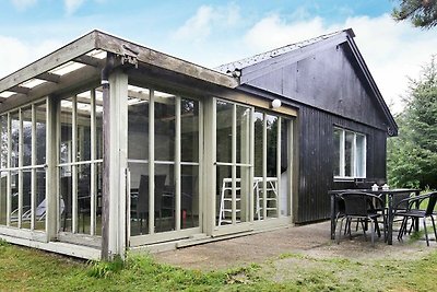 Geräumiges Ferienhaus in Blavand mit Terrasse