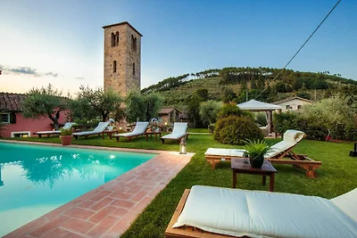 Bauernhaus bei Lucca mit Pool