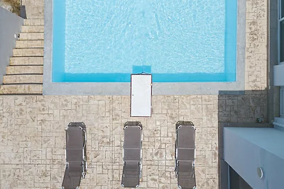 Villa in Mariou mit Pool und Stränden