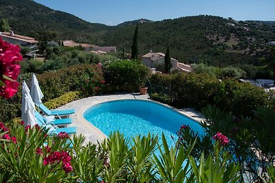 Gorgeous Villa in 	Les Issambres with Swimmin...