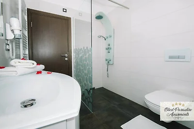 Bled Prestigious and Stylish Apartments - Two...