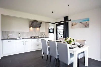Luxurious house with a gas fireplace