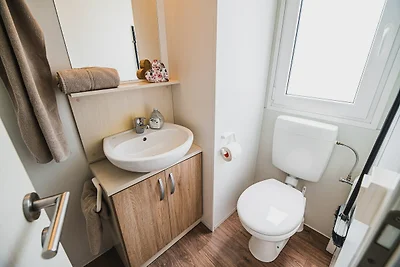 One Bedroom Mobile Home with Lake View (owner...