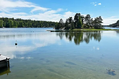 4 Personen Ferienhaus in STAVSNÄS-By Traum