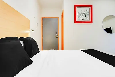 Super Townhouse Hadapsar Savali Inn