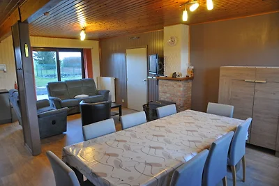 Ferienhaus in Bertogne zwischen Wiesen