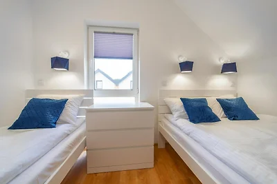 Komfortable Ferienhäuser mit Pool, in...