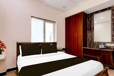 Super Hotel O MG Road, früher Aditi