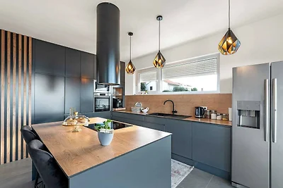 Apartment in der Nähe des felsigen Strandes...