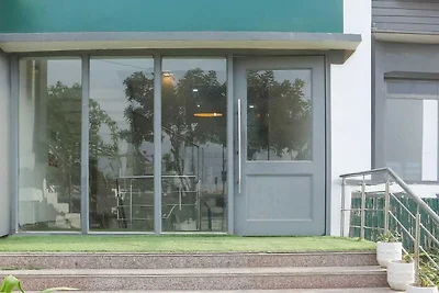 Elegante verblijven nabij Worldmark Mall...