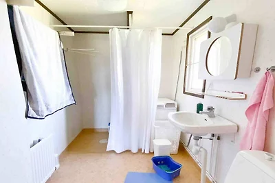 4 Personen Ferienhaus in HALLSTAVIK