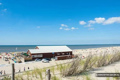 Modernes Haus am schönen Strand von Petten