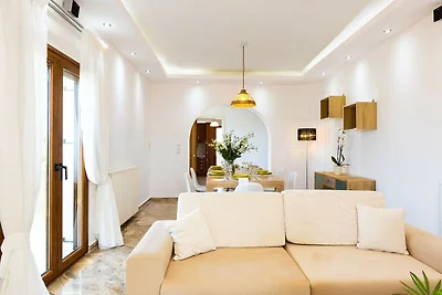 Gehobene Villa mit privatem Pool