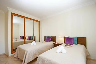Wohnung mit 2 Zimmern und Balkon