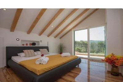 Villa P - Holiday Home