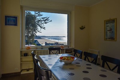 Schönes Ferienhaus mit Meerblick in Erquy