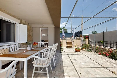 Casa vacanze a Drnis con terrazza