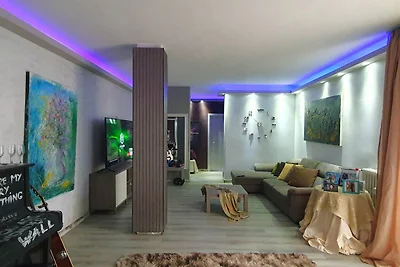 Geräumige Wohnung in Luino mit Sprudelbad